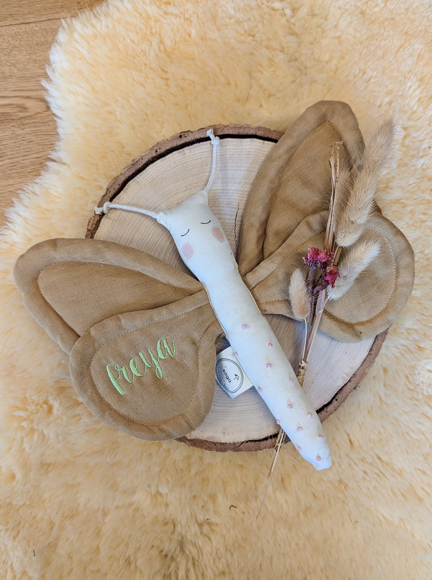 bestickter Schmetterling, Kuscheltier mit Name, Schmusetier, Geburtsgeschenk personalisiert